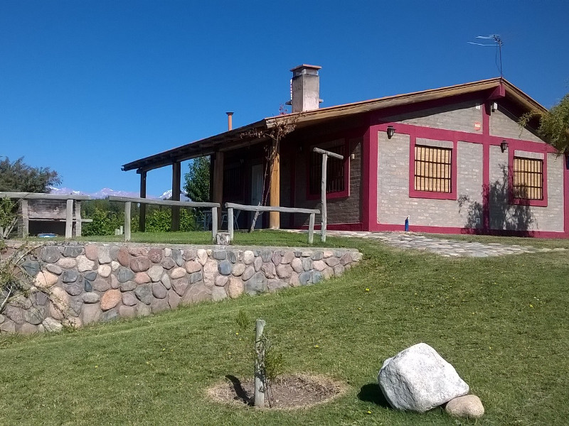 Exterior de Cabaña del Alto Tupungato